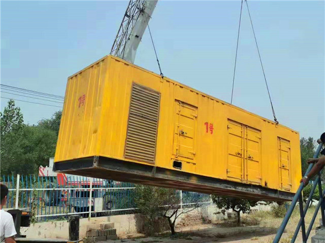 叶县300KW柴油发电机组油耗是多少?