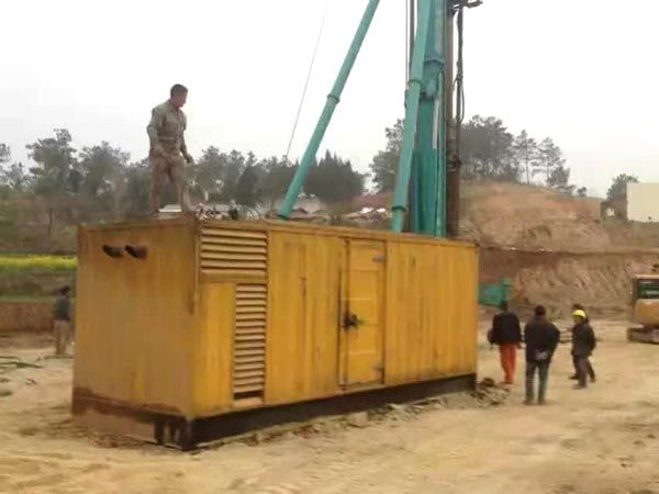 叶县如何判断水冷式机油散热器密封件是否需要更换？